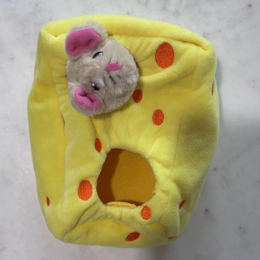 Mouse and Cheese Squeaker Toy